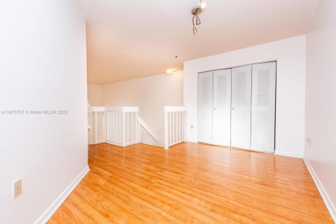 Condominio en venta en Miami Lakes, Florida, 2 dormitorios, 115.2 m2 № 1980363 - foto 29