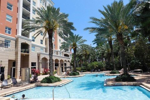 Condo in Sunny Isles Beach, Florida, 2 bedrooms  № 1944998 - photo 18