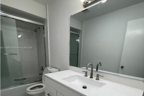 Casa en alquiler en Hollywood, Florida, 2 dormitorios, 74.32 m2 № 1937703 - foto 4