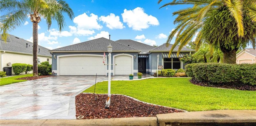 House in The Villages, Florida 3 bedrooms, 165.27 sq.m. № 1816229