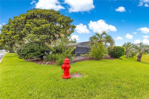House in The Villages, Florida 3 bedrooms, 165.27 sq.m. № 1816229 - photo 7