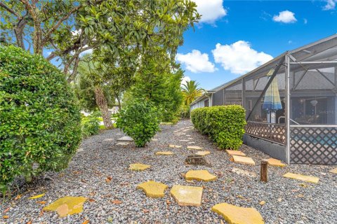 House in The Villages, Florida 3 bedrooms, 165.27 sq.m. № 1816229 - photo 22
