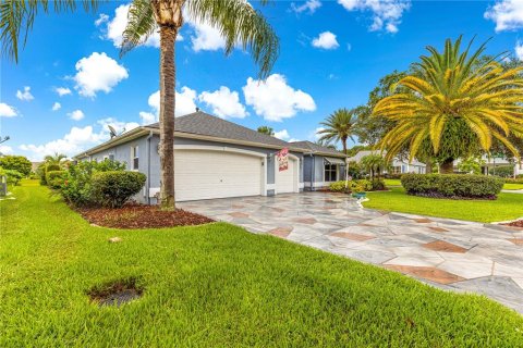 House in The Villages, Florida 3 bedrooms, 165.27 sq.m. № 1816229 - photo 6