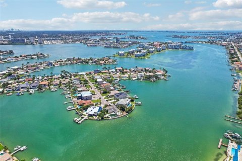 Land in Saint Petersburg, Florida № 2304949 - photo 20