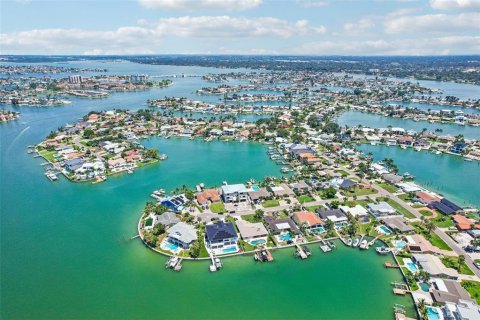 Land in Saint Petersburg, Florida № 2304949 - photo 15