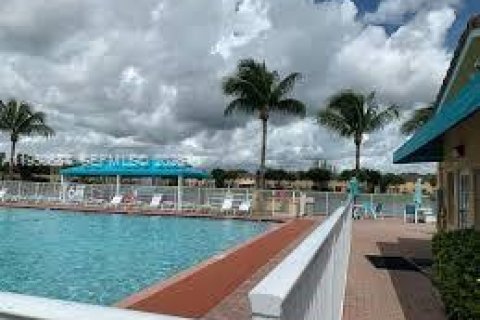 Condominio en alquiler en Homestead, Florida, 3 dormitorios, 109.81 m2 № 2006983 - foto 5