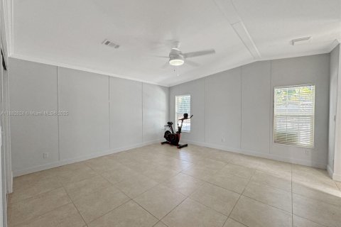 House in Dania Beach, Florida 2 bedrooms, 136.66 sq.m. № 1931835 - photo 10