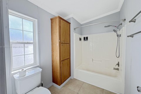 House in Dania Beach, Florida 2 bedrooms, 136.66 sq.m. № 1931835 - photo 11