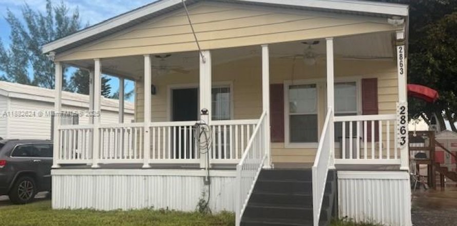 Casa en Dania Beach, Florida 2 dormitorios, 136.66 m2 № 1931835
