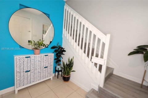 Touwnhouse à vendre à Miami, Floride: 3 chambres, 161.65 m2 № 2031407 - photo 8