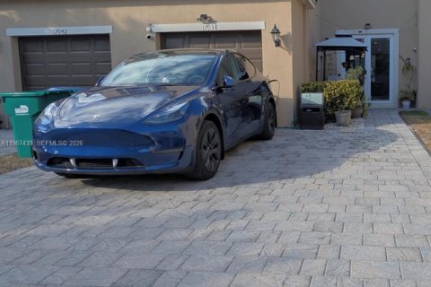 Touwnhouse à vendre à Miami, Floride: 3 chambres, 161.65 m2 № 2031407 - photo 30