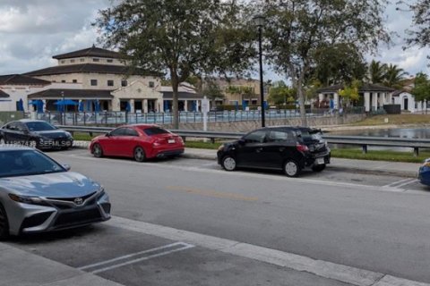 Touwnhouse à vendre à Miami, Floride: 3 chambres, 161.65 m2 № 2031407 - photo 27