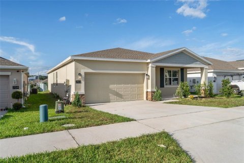 House in Haines City, Florida 4 bedrooms, 193.24 sq.m. № 1905484 - photo 2