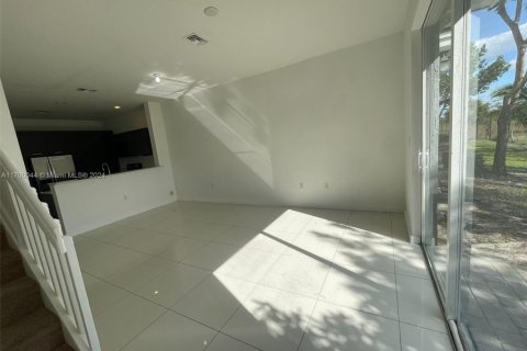 Touwnhouse à vendre à Lauderhill, Floride: 3 chambres, 117.06 m2 № 1860025 - photo 3