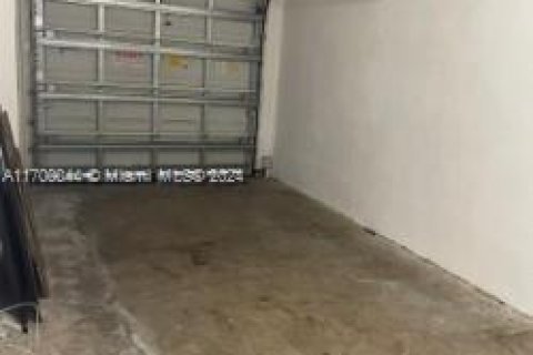 Touwnhouse à vendre à Lauderhill, Floride: 3 chambres, 117.06 m2 № 1860025 - photo 13