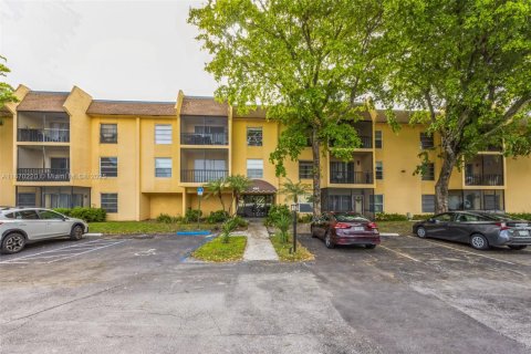 Condominio en alquiler en Boca Raton, Florida, 2 dormitorios, 86.96 m2 № 1940945 - foto 3