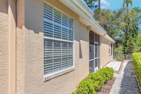 Condo in Plant City, Florida, 2 bedrooms  № 1572712 - photo 3