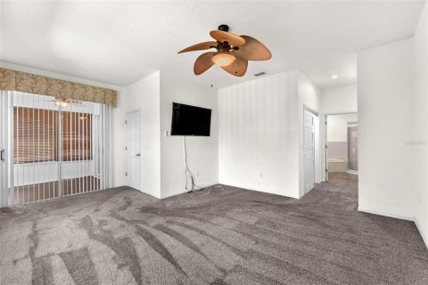 Condo in Plant City, Florida, 2 bedrooms  № 1572712 - photo 21