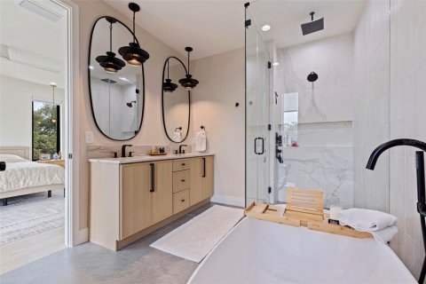 Townhouse in Tampa, Florida 4 bedrooms, 240.8 sq.m. № 2196513 - photo 23