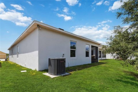 Villa ou maison à vendre à Kissimmee, Floride: 3 chambres, 121.05 m2 № 1670717 - photo 2
