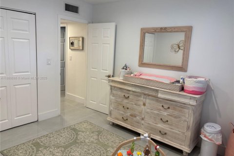 Copropriété à louer à Miami, Floride: 2 chambres, 105.26 m2 № 1926107 - photo 12