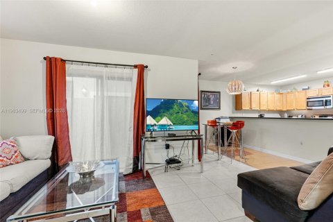 Купить кондоминиум в Катлер-Бей, Флорида 2 спальни, 105.82м2, № 2048084 - фото 5