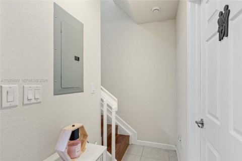 Купить кондоминиум в Катлер-Бей, Флорида 2 спальни, 105.82м2, № 2048084 - фото 14