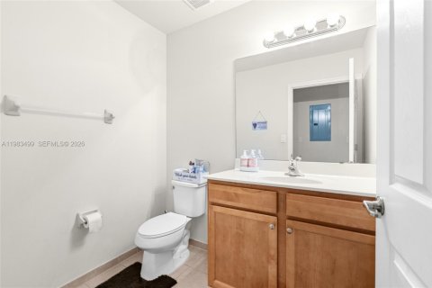 Купить кондоминиум в Катлер-Бей, Флорида 2 спальни, 105.82м2, № 2048084 - фото 15