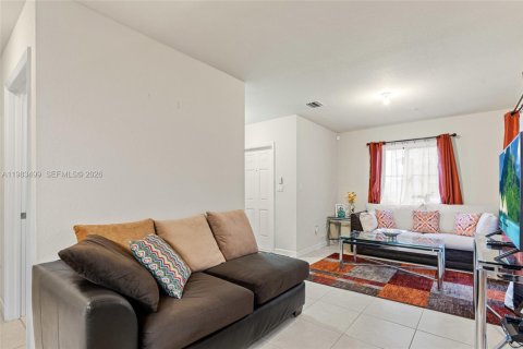 Купить кондоминиум в Катлер-Бей, Флорида 2 спальни, 105.82м2, № 2048084 - фото 9