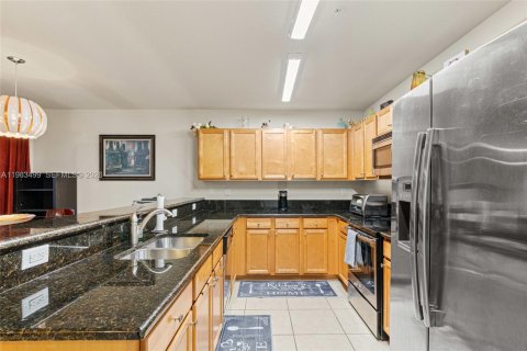 Купить кондоминиум в Катлер-Бей, Флорида 2 спальни, 105.82м2, № 2048084 - фото 12