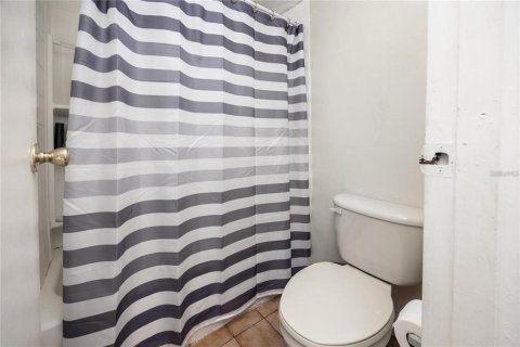 Condominio en venta en Gainesville, Florida, 2 dormitorios, 81.38 m2 № 2166132 - foto 14