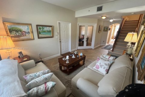 Condominio en venta en Pembroke Pines, Florida, 3 dormitorios, 128.11 m2 № 2029666 - foto 10