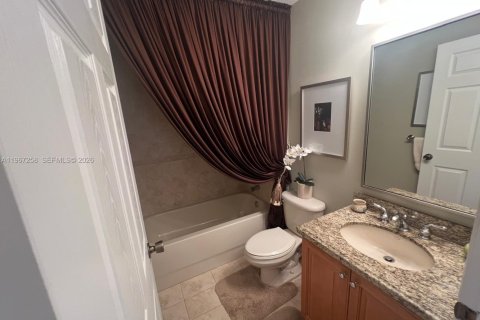 Condominio en venta en Pembroke Pines, Florida, 3 dormitorios, 128.11 m2 № 2029666 - foto 25