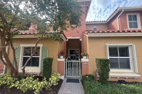 Condominio en venta en Pembroke Pines, Florida, 3 dormitorios, 128.11 m2 № 2029666 - foto 4