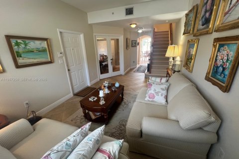 Condominio en venta en Pembroke Pines, Florida, 3 dormitorios, 128.11 m2 № 2029666 - foto 11