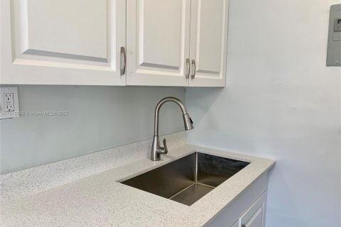 Apartment in Fort Lauderdale, Florida 1 bedroom № 1971408 - photo 6