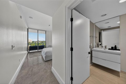 Condo in Aventura, Florida, 3 bedrooms  № 2082580 - photo 24