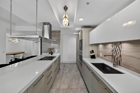 Condo in Aventura, Florida, 3 bedrooms  № 2082580 - photo 11