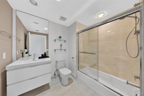 Condo in Aventura, Florida, 3 bedrooms  № 2082580 - photo 27