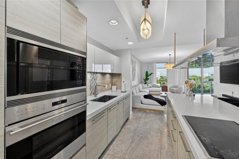 Condo in Aventura, Florida, 3 bedrooms  № 2082580 - photo 9