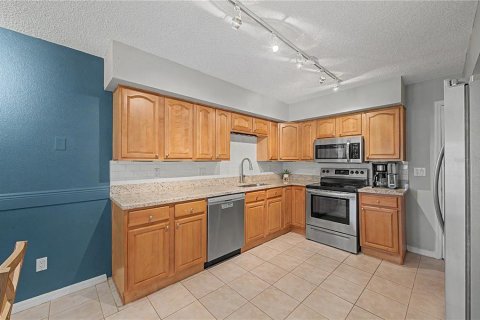 Adosado en venta en Tampa, Florida, 3 dormitorios, 123.56 m2 № 2236393 - foto 9