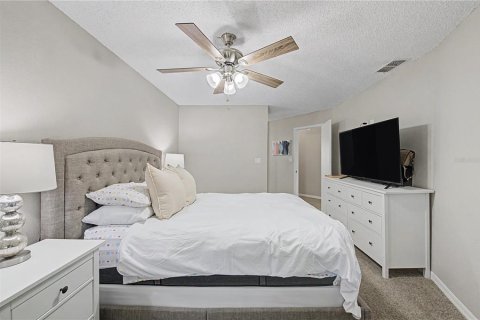 Adosado en venta en Tampa, Florida, 3 dormitorios, 123.56 m2 № 2236393 - foto 17