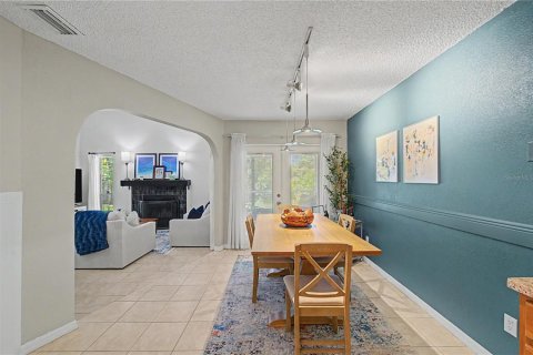 Adosado en venta en Tampa, Florida, 3 dormitorios, 123.56 m2 № 2236393 - foto 12