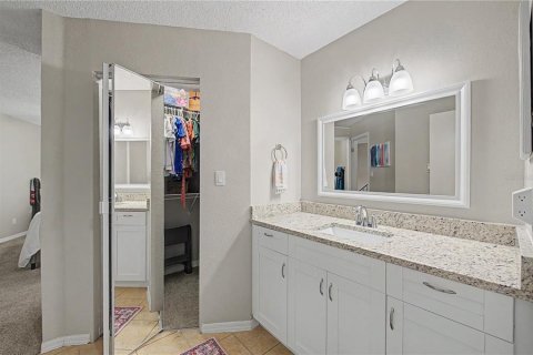 Adosado en venta en Tampa, Florida, 3 dormitorios, 123.56 m2 № 2236393 - foto 21
