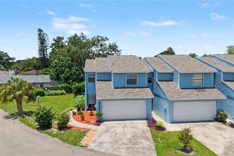 Adosado en Tampa, Florida 3 dormitorios, 123.56 m2 № 2236393