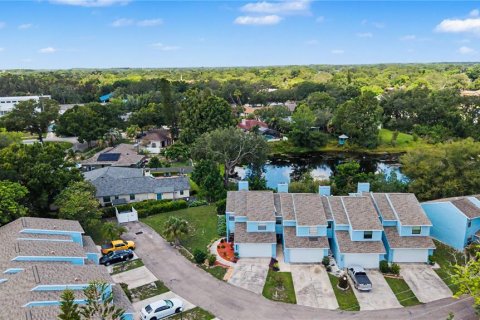 Adosado en venta en Tampa, Florida, 3 dormitorios, 123.56 m2 № 2236393 - foto 2