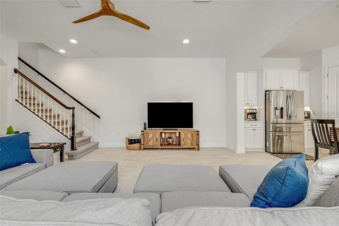 House in Melbourne, Florida 4 bedrooms, 213.86 sq.m. № 2237044 - photo 13