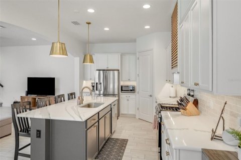 House in Melbourne, Florida 4 bedrooms, 213.86 sq.m. № 2237044 - photo 21