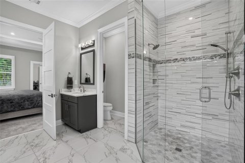Villa ou maison à vendre à Tampa, Floride: 4 chambres, 307.69 m2 № 2410404 - photo 17