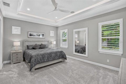 Villa ou maison à vendre à Tampa, Floride: 4 chambres, 307.69 m2 № 2410404 - photo 14